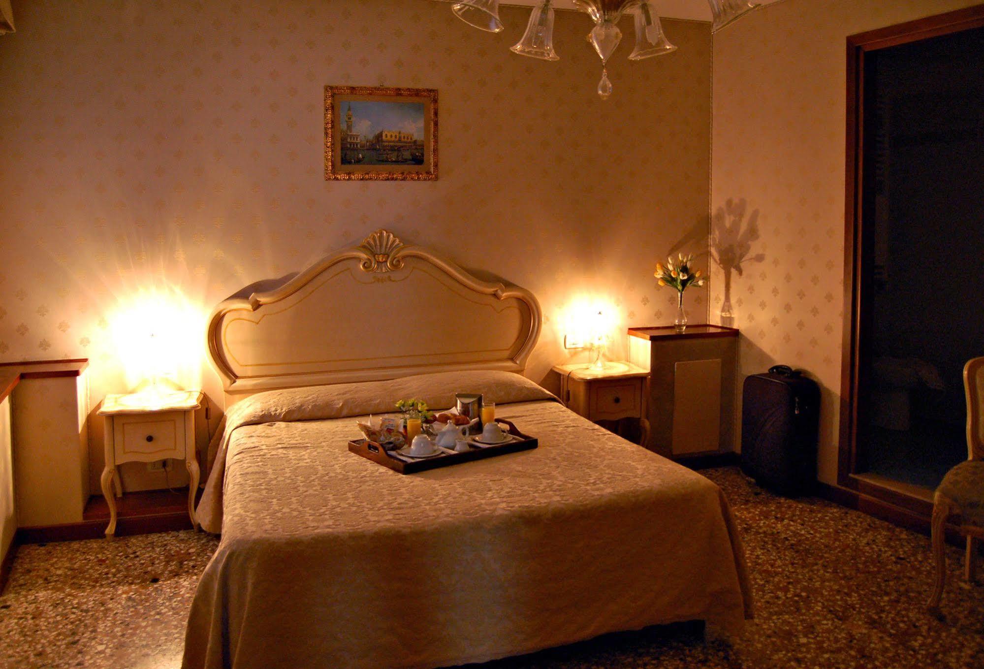 Locanda Armizo Bed & Breakfast Venice Exterior photo